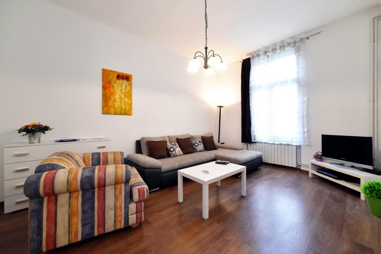 Apartment Central Загреб Экстерьер фото